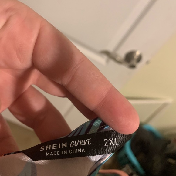 Floral romper from Shein - Picture 3 of 3